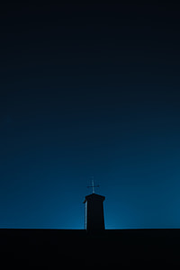 silhouette of gray building thumbnail
