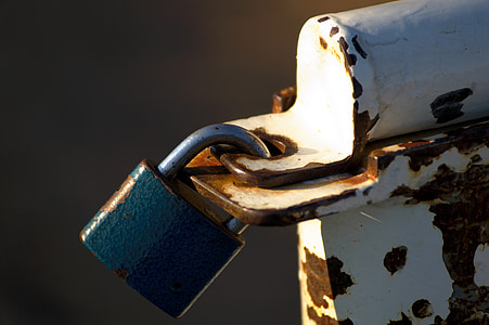 close-up photo of blue padlock thumbnail