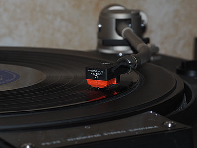 black turntable thumbnail