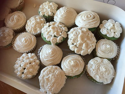 variety of cupcakes thumbnail