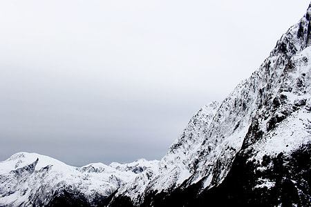 snow covered mountain thumbnail