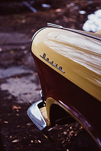 brown car thumbnail