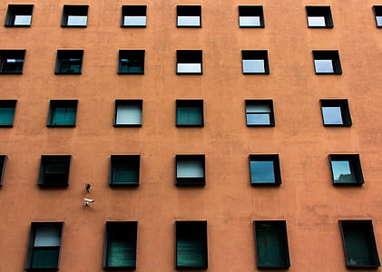 building with camera thumbnail