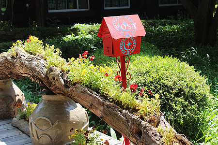 red and white POST printed mailbox thumbnail