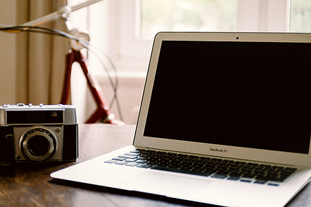 MacBook Air and vintage camera thumbnail