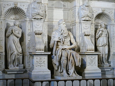 photo of man statue thumbnail