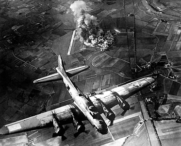 American 8th Air Force Boeing B-17 Flying Fortress bombing raid on the Focke-Wulf factory thumbnail