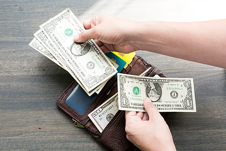 Wallet and Money Photo thumbnail