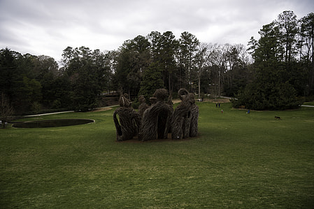 Strange structure in the middle of the Duke Gardens in Durham, North Carolina thumbnail