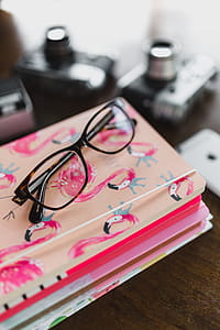 Pink calendar thumbnail