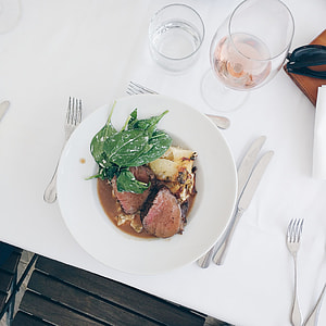 Medium beef steak with spinach and potatoes thumbnail