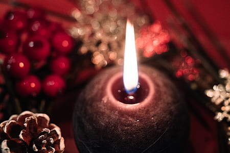 lighted candle thumbnail