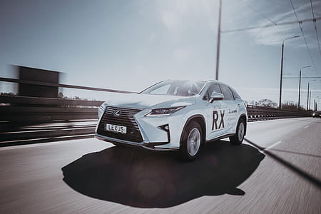 White Lexus Sedan thumbnail