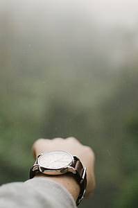 person raising left arm thumbnail