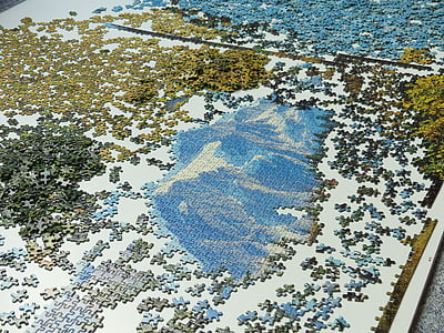 jigsaw puzzle assembly thumbnail