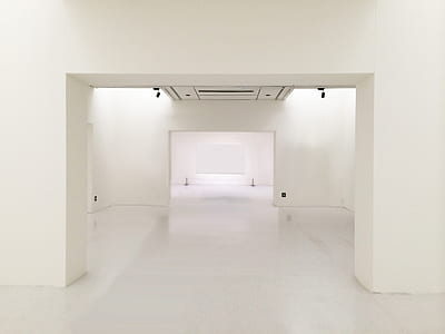 white well lit room thumbnail