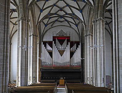 white and gray interior thumbnail