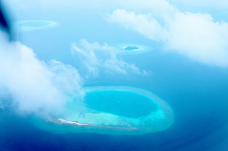 aerial photography of body of water thumbnail
