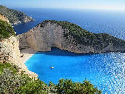 Blue Sea Under Clear Blue Sky thumbnail