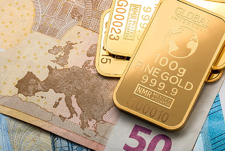 100 g rectangular finegold bar on 50 banknote thumbnail