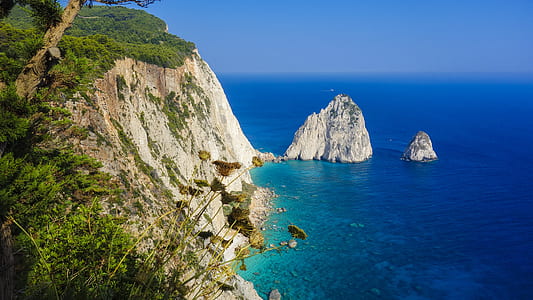 Mountain by the Sea thumbnail