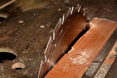 brown and gray table saw thumbnail