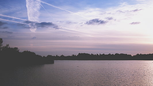 aerial photography of body of water thumbnail