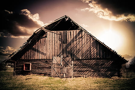 brown barn thumbnail