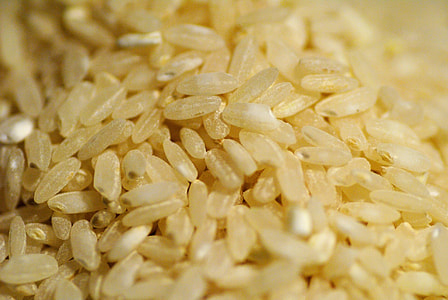 pile of yellow grains thumbnail
