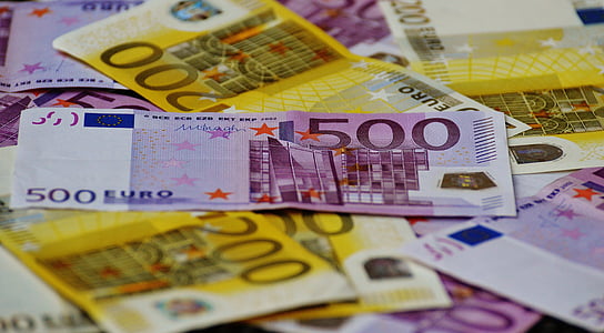 pile of assorted-denomination euro banknote lot thumbnail