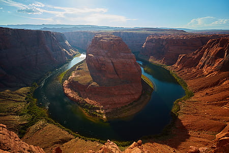 aerial view photography of Horseshoe Canyon thumbnail
