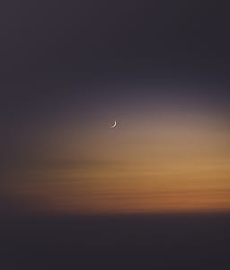 photography of crescent moon thumbnail