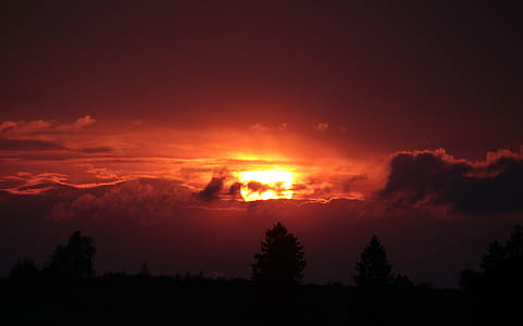 photography of sunrise with clouds thumbnail