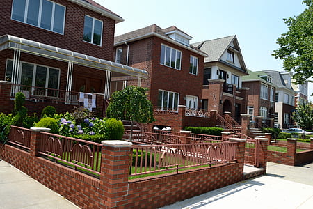 brown 2-storey house thumbnail