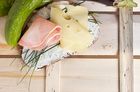 ham sandwich with cheese thumbnail