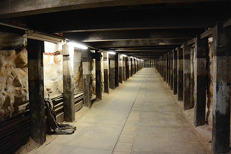 Air Raid Tunnel, Tunnel thumbnail