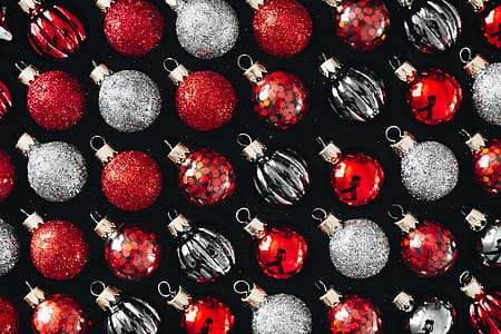 Burgundy Christmas Decorations thumbnail