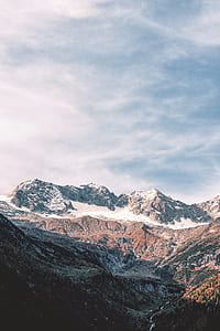 mountain covered with snow photo thumbnail