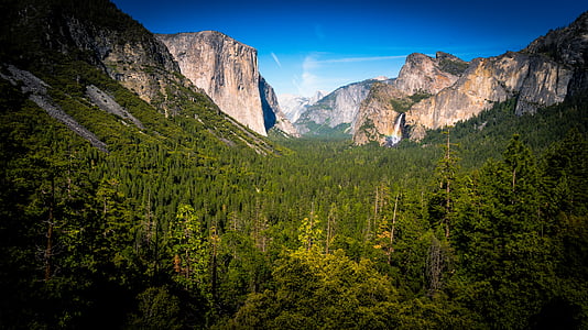 bird's eye view of El Capitan thumbnail