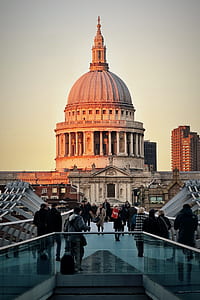 people walking near St. Paul's Cathedral thumbnail