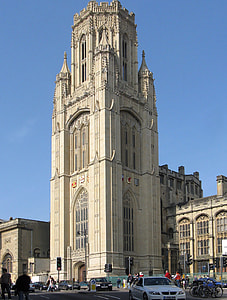 The Wills Memorial Building on Park Street in Bristol, England thumbnail