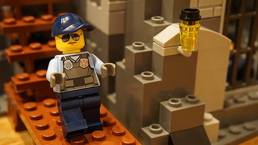 LEGO minifigs plastic toy thumbnail
