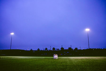 photo of soccer player at center of field thumbnail