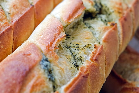 shallow focus photography of a bread thumbnail