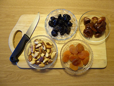 fruits served in glass saucers thumbnail
