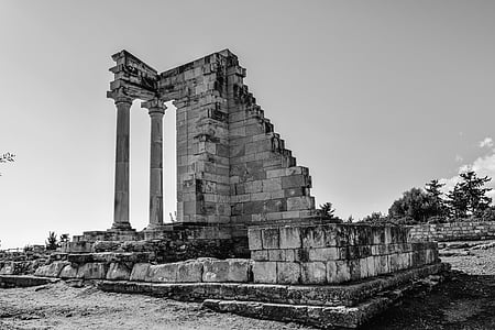 grayscale photography of building ruins thumbnail