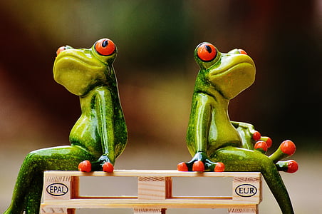 two green frog figurines thumbnail