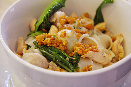 closeup photography of cooked food in bowl thumbnail