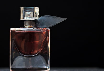 fragrance spray bottle with black background thumbnail