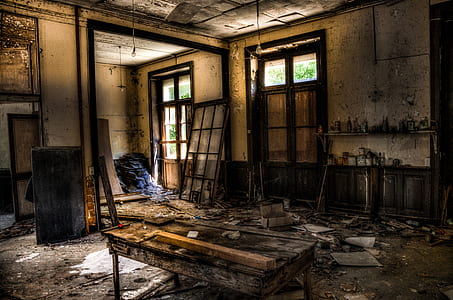 HDR photography of brown wooden table on deserted house thumbnail